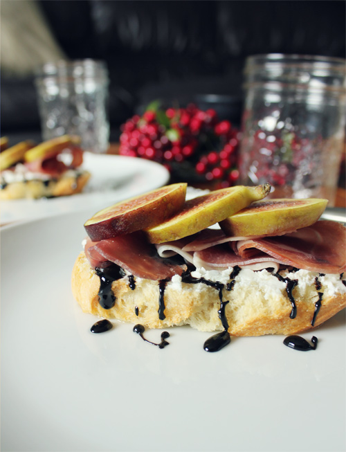 Fig, Prosciutto & Goat Cheese Crostini with Fig Balsamic Reduction