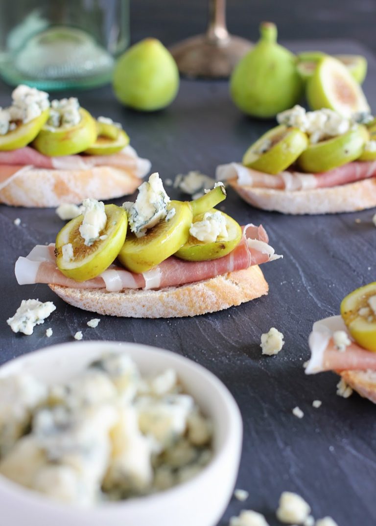 New Year’s Eve Soirée + Green Figs, Prosciutto & Blue Cheese Topped Crostini