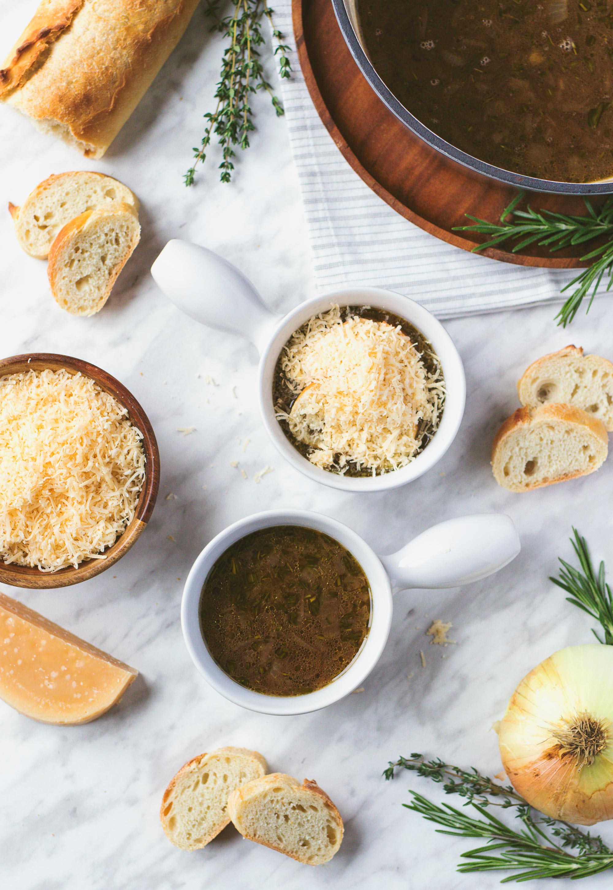 Easy French Onion Soup with Gouda
